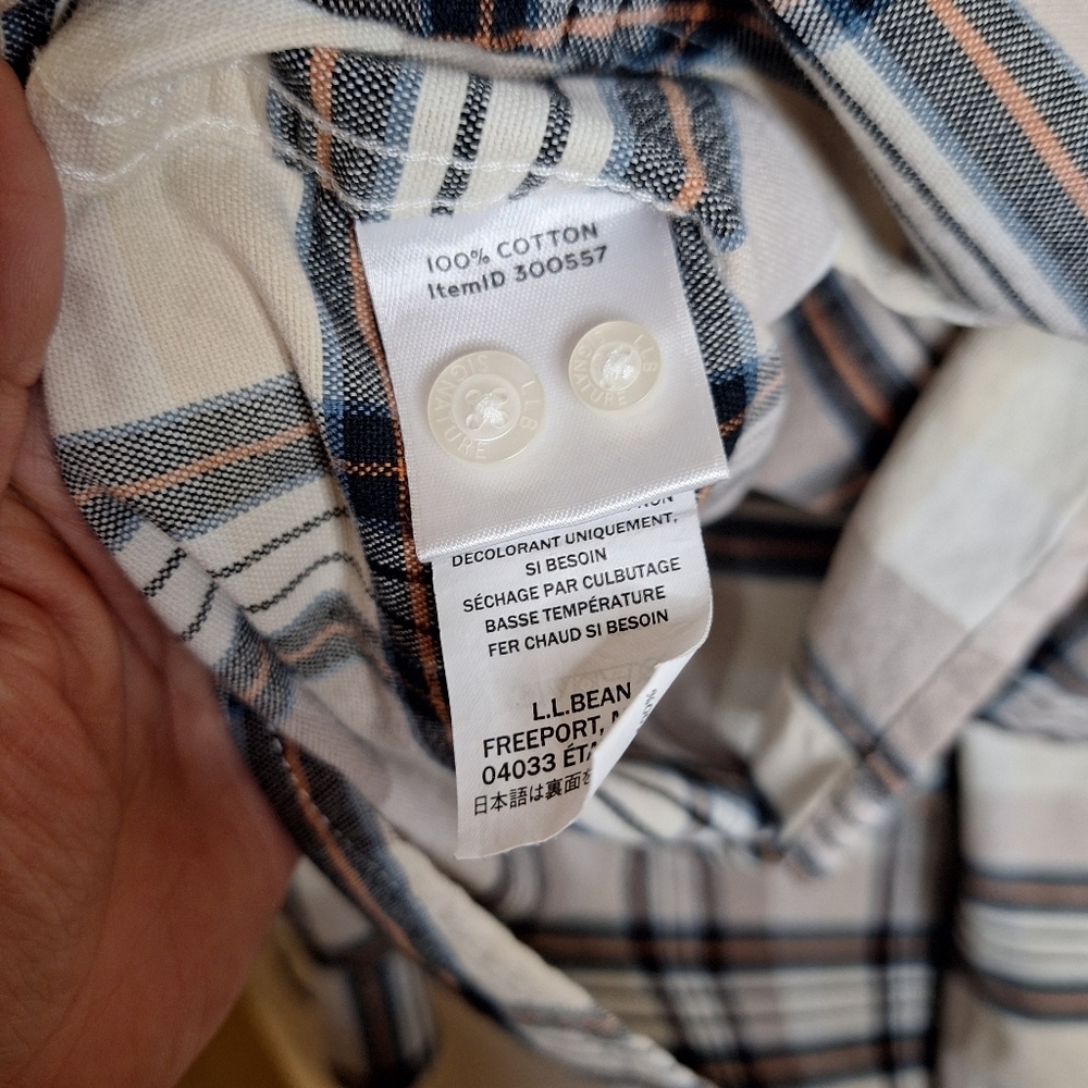 LL Bean Men's Plaid Shirt - Beige and Black - Picture 4 of 6